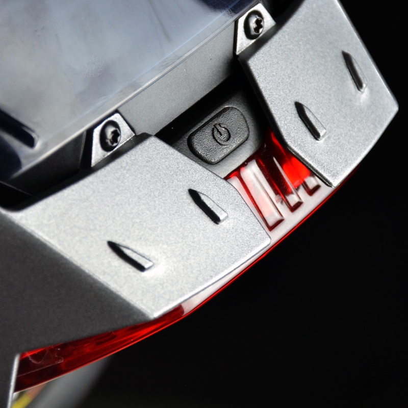 Zadní světlo na přilbu Lazer Reddo