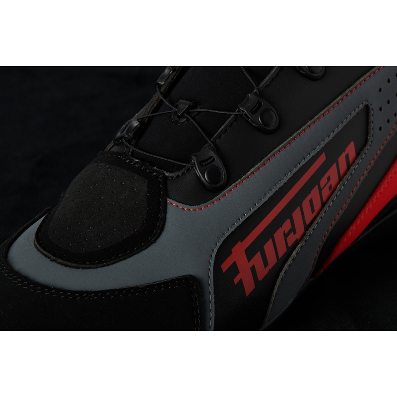 Furygan V4 Easy D3O mustad ja punased mootorratta saapad