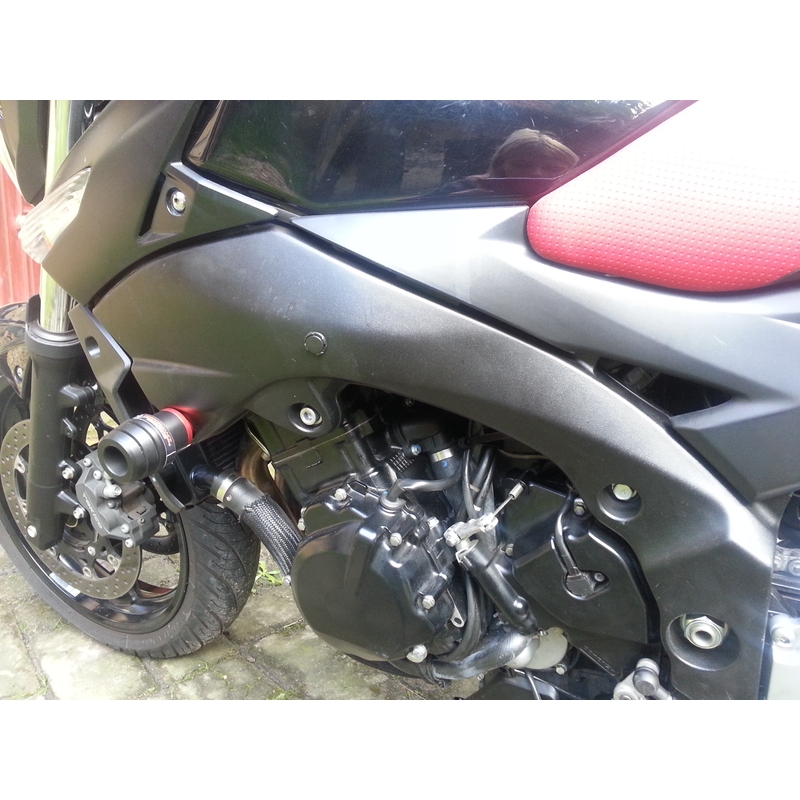 Suzuki GSR 600 ühe punkti komplekt Arrow
