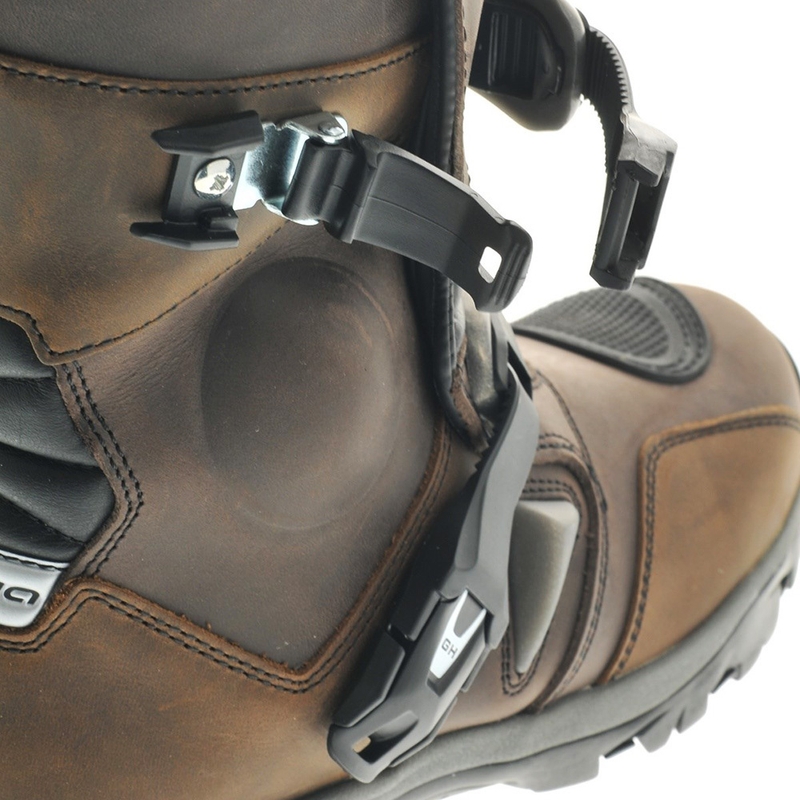 Moto jalatsid Forma Adventure DRY pruun