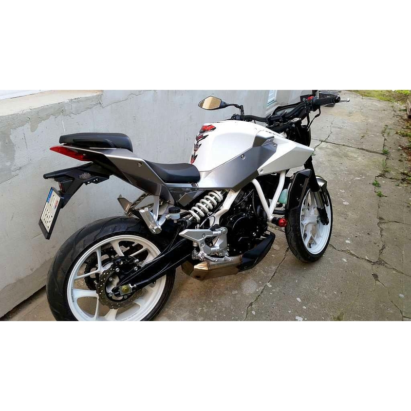 Hyosung GD250 Exiv Arrow