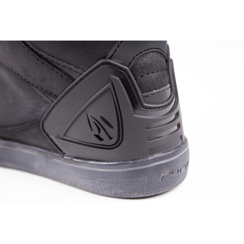 Moto kingad Forma Hyper WP must