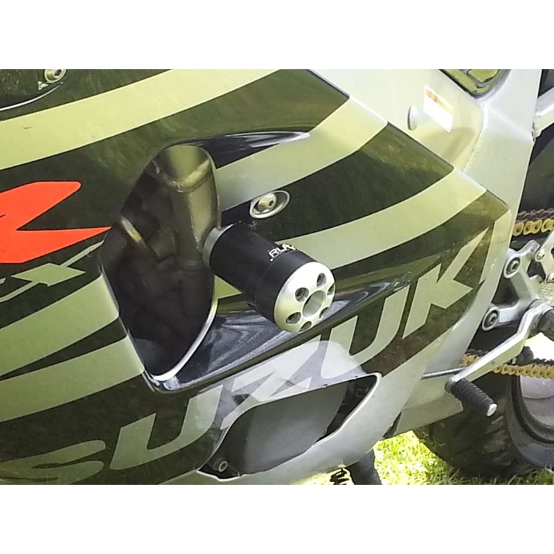 Suzuki GSX-R 750 (00-03) koos Gatling kaitsekorvi modifikatsiooniga