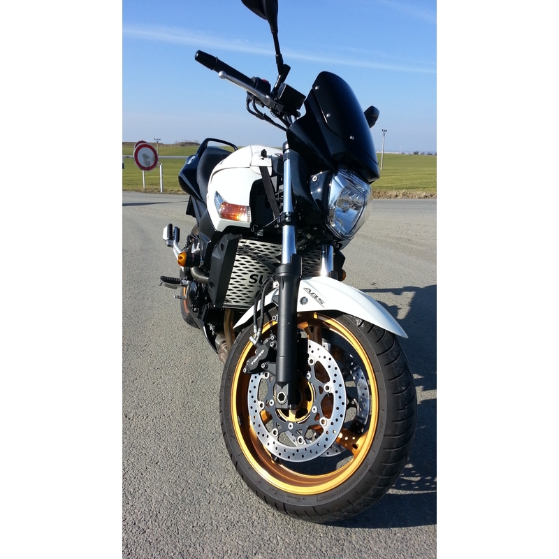 Suzuki GSR 600 ühe punkti komplekt Arrow