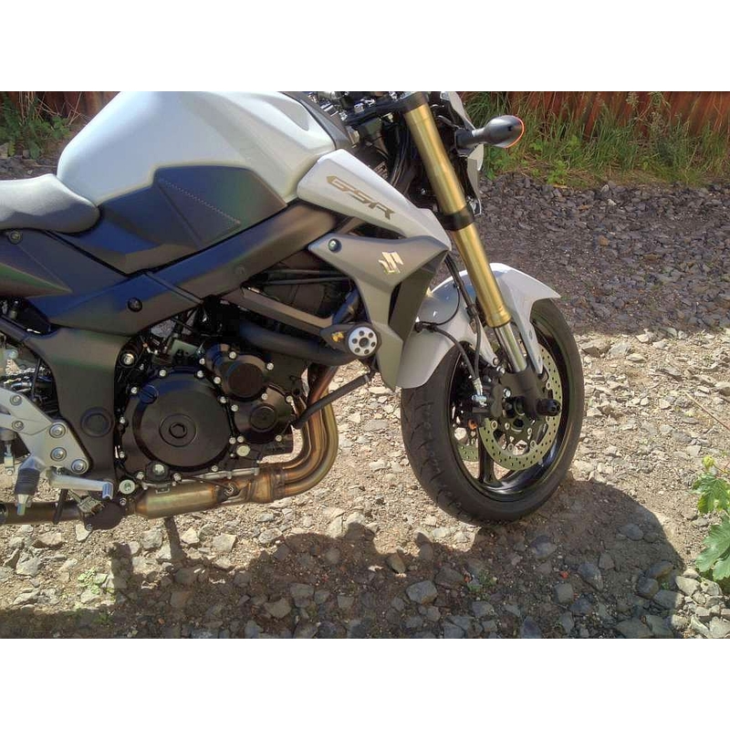 Suzuki GSR 750 ühepunktiline komplekt Gatling