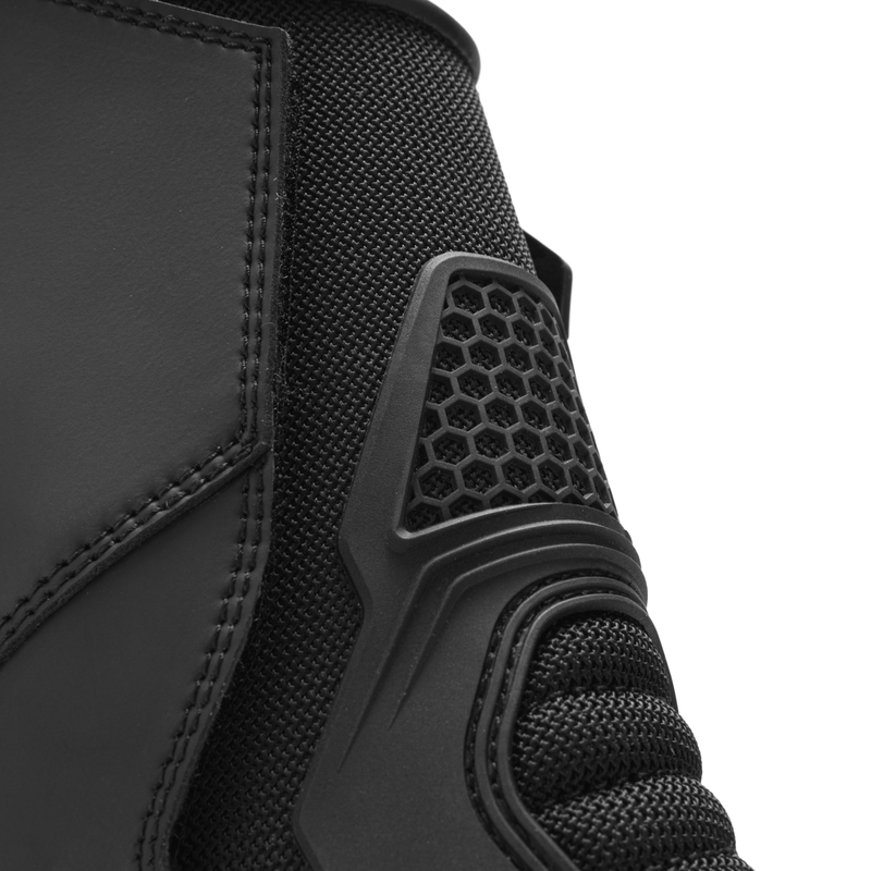 Rebelhorn Range mustad mootorratta saapad