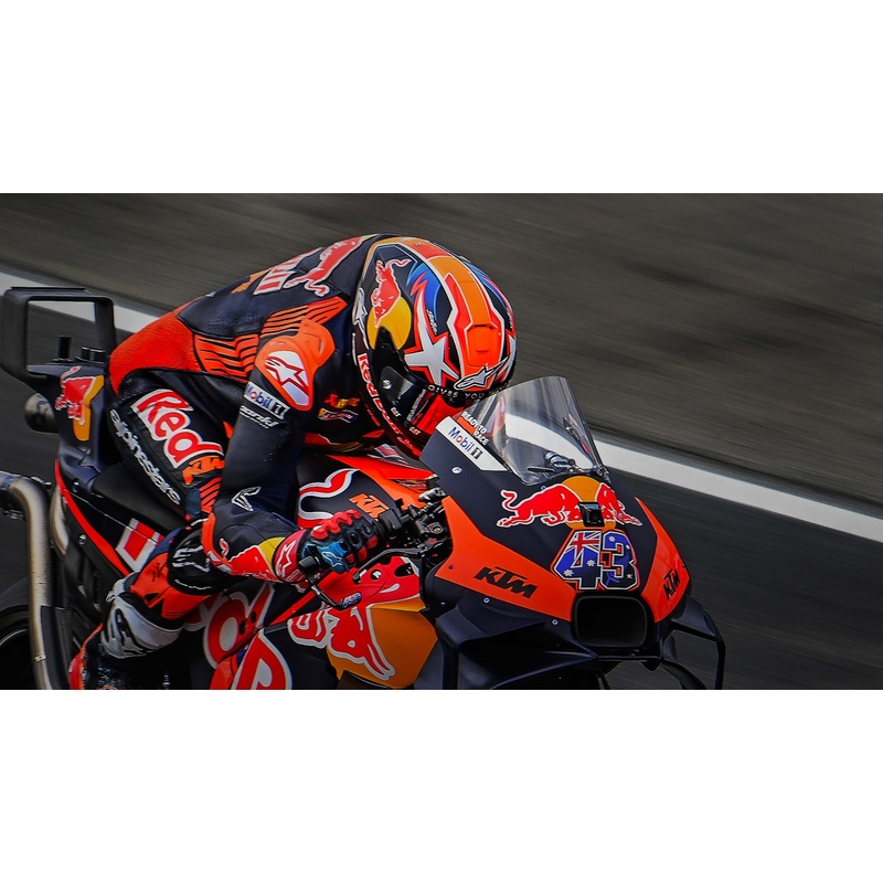 Alpinestars Supertech R-10 Team süsiniku punane ja valge integraalne mootorratta kiiver