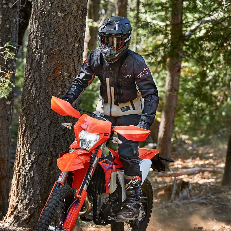 Alpinestars Techdura must ja pruun mootorratta jakk
