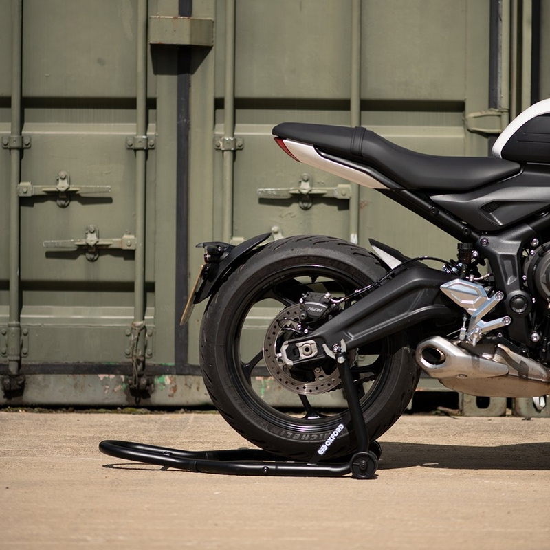 Oxfordi suur must jalgratta tagumine statiiv