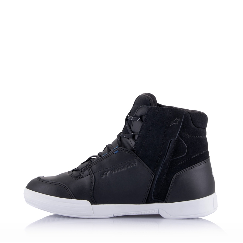 Alpinestars Chrome Drystar mustad, valged ja sinised mootorratta saapad
