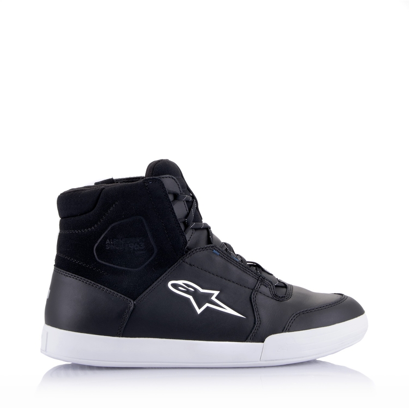 Alpinestars Chrome Drystar mustad, valged ja sinised mootorratta saapad
