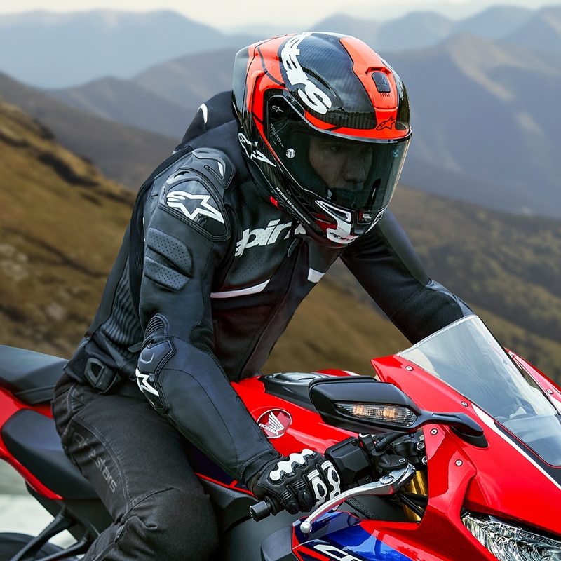 Alpinestars Atem 5 must-valge nahast mootorrattajope