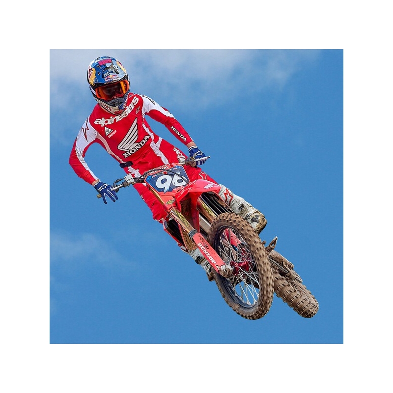 Alpinestars Tech 10 Supervented mootorratta saapad perforeeritud valge, punane ja must