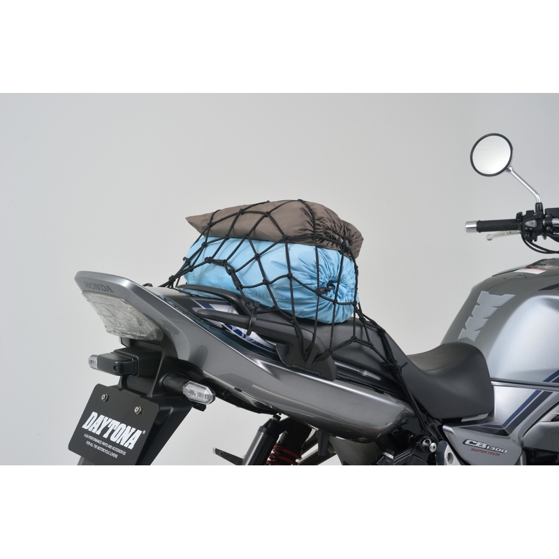 Paindlik pagasivõrk mootorratta jaoks plastkonksudega Daytona 30 x 30 cm must