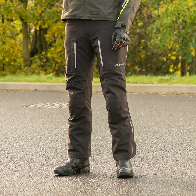 Oxford Advanced Hinterland DRY2DRY™ mustad lühendatud mootorrattapüksid