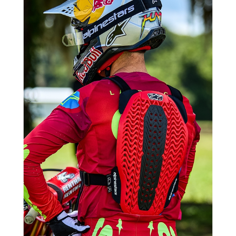 Alpinestars A-5 Plasma must-punase-valge rinnakaitse
