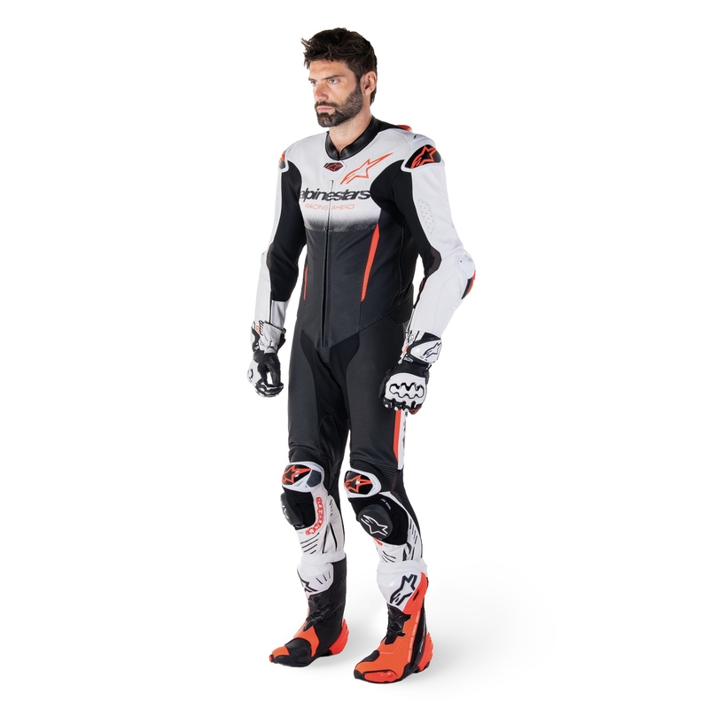 Alpinestars GP-R7 Tech-Air valmis/ühilduv valge-must-fluo punane üheosaline nahkkostüüm