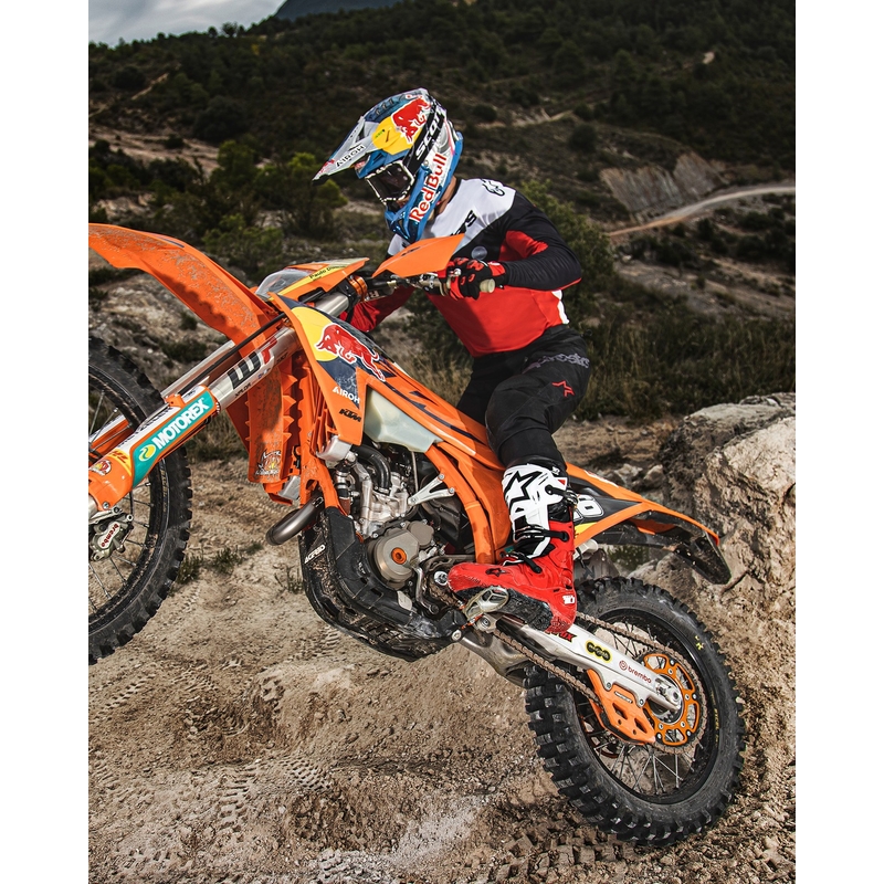 Alpinestars Tech 10 Enduro punane-must-valge mootorratta saapad