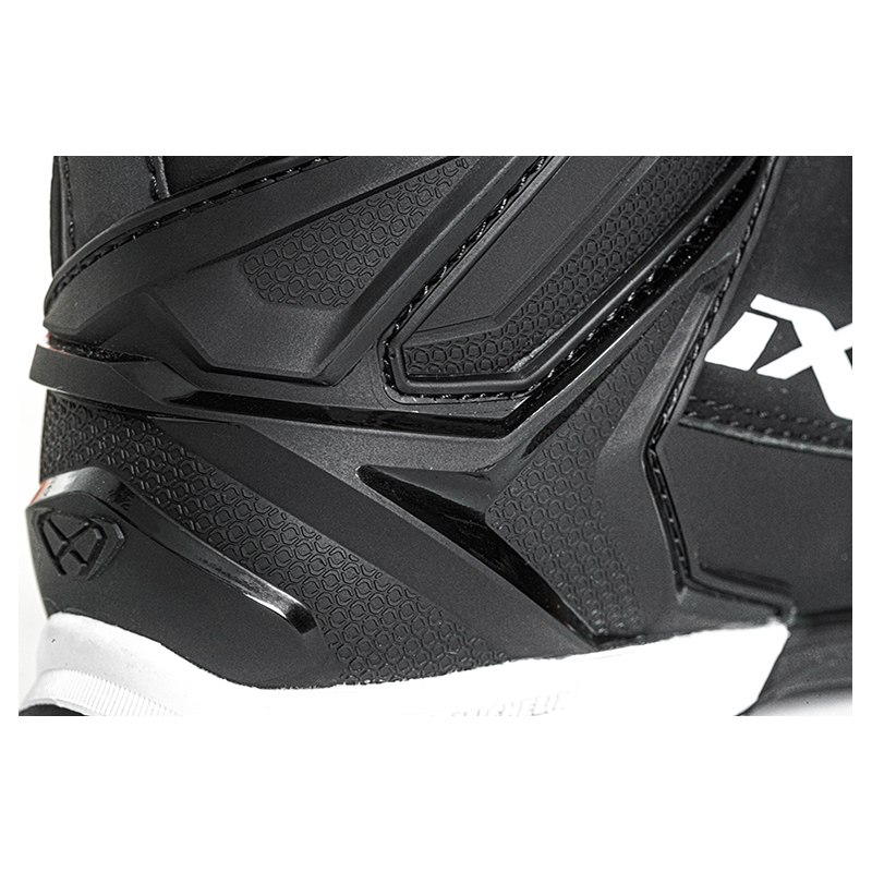 Naiste IXON Bull 2 WP must-valged mootorratta saapad