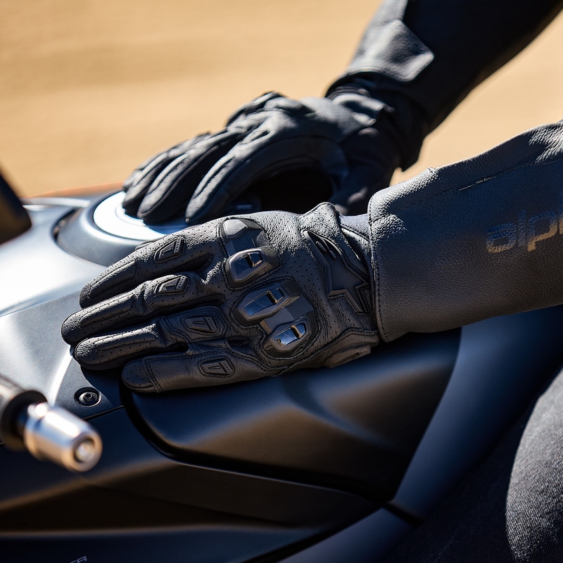 Alpinestars SP X 7 mustad mootorratta kindad