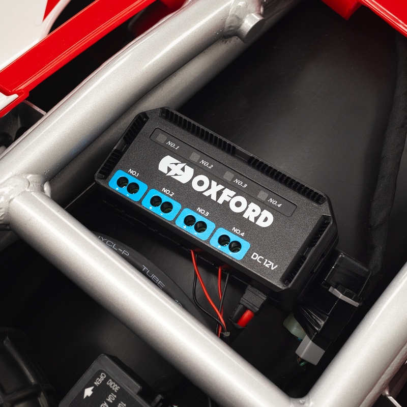 Oxfordi ühenduskarp 12V
