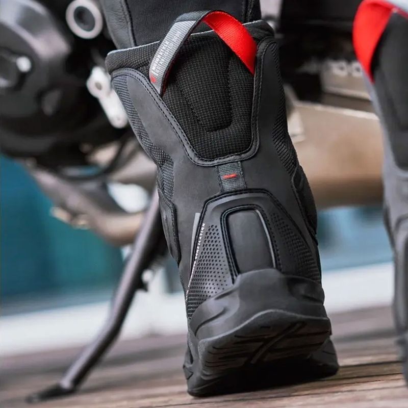 Shima Strato mustad mootorratta saapad