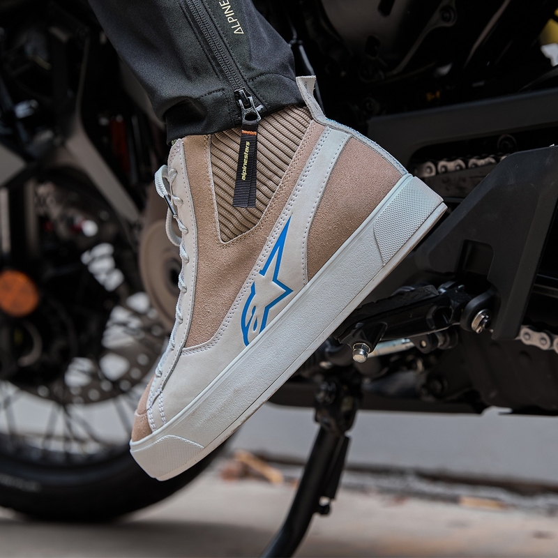 Alpinestars Stella Stated Podium naiste mootorratta saapad valge ja helehall