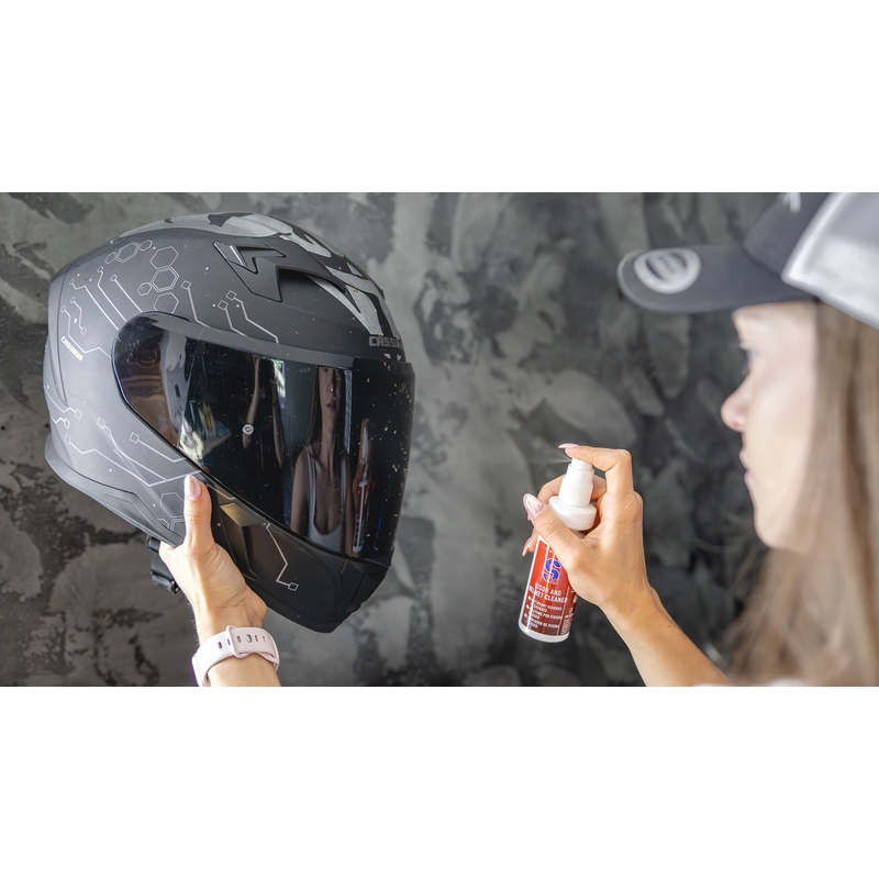 Visiiri ja kiivri puhastusvahend S100 koos mikrokiudlapiga - Visor &amp; Helmet Cleaner 100 ml