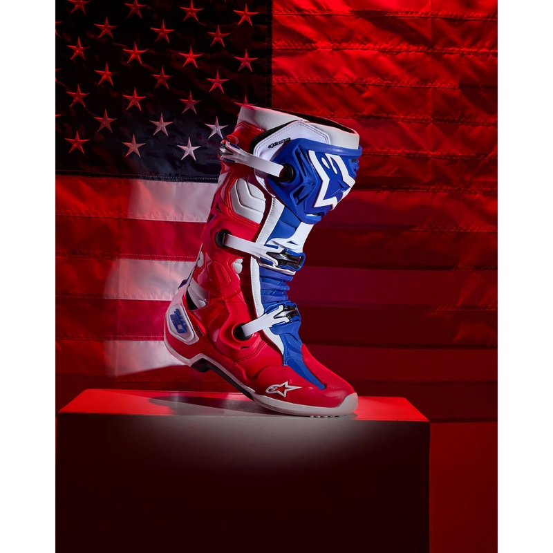 Alpinestars Tech 10 Limited Edition FORTITUDE valge-sinine-punased mootorratta saapad
