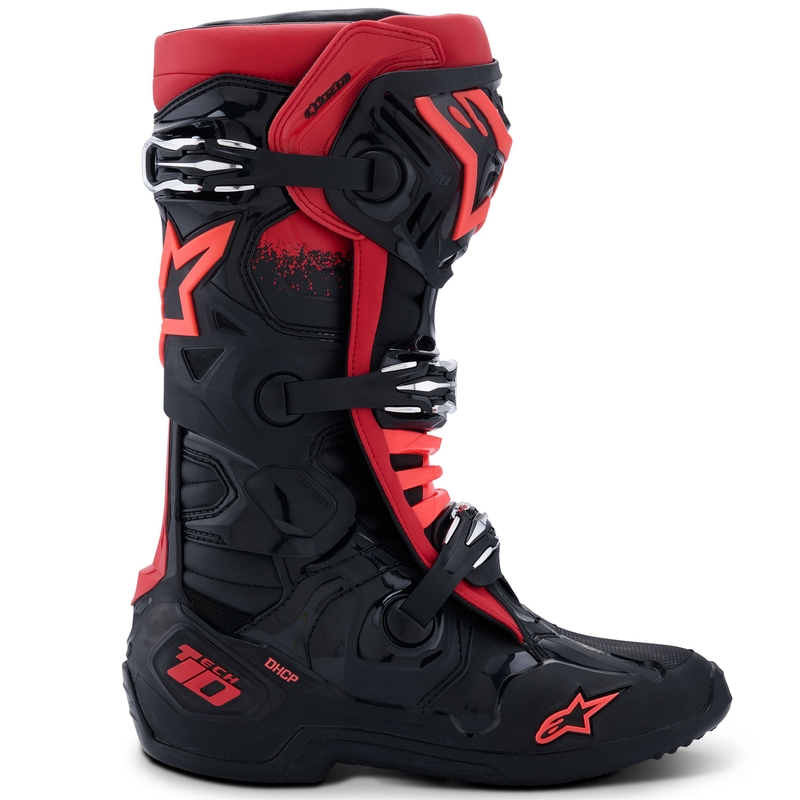 Alpinestars Tech 10 mustad ja punased mootorrattasaapad