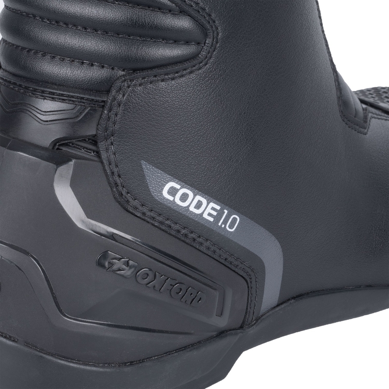 Oxford Code 1.0 D2D mootorrattajalatsid mustad