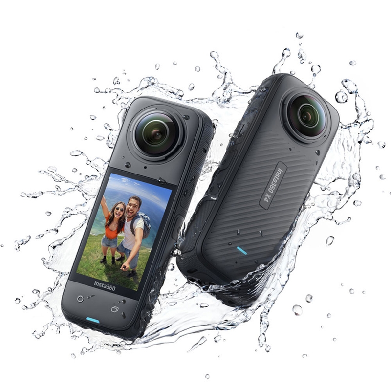 Insta360 X4 mootorratta komplektiga aktsioonikaamera must
