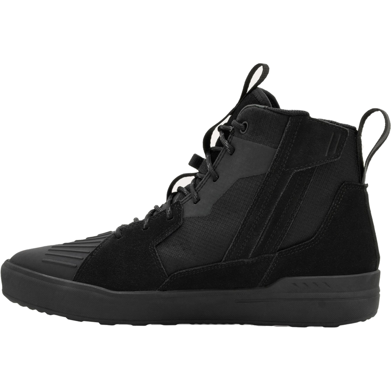 Revit Arrow 2 H2O mootorrattasaapad mustad
