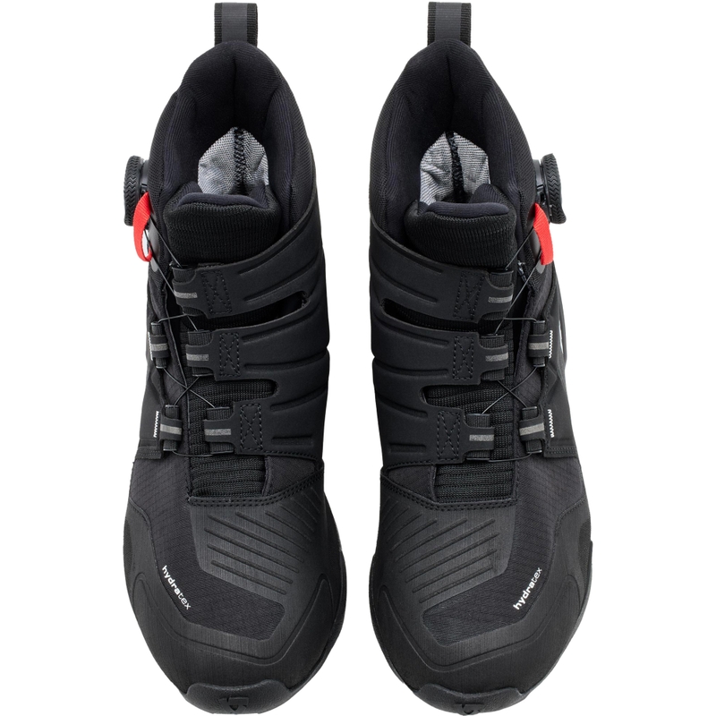 Revit Undercut H2O mootorrattasaapad mustad