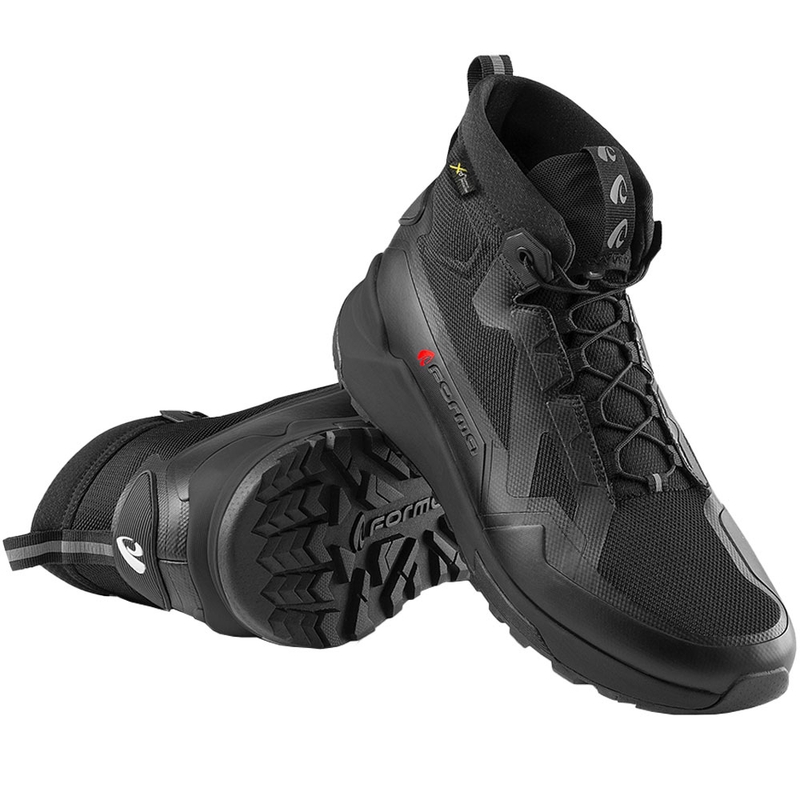 Forma Kumo Dry mootorrattasaapad must-must