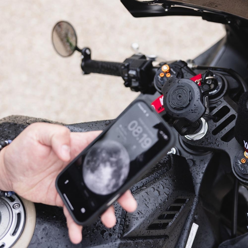 Quad Lock® veekindel USB juhtmevaba laadimispea
