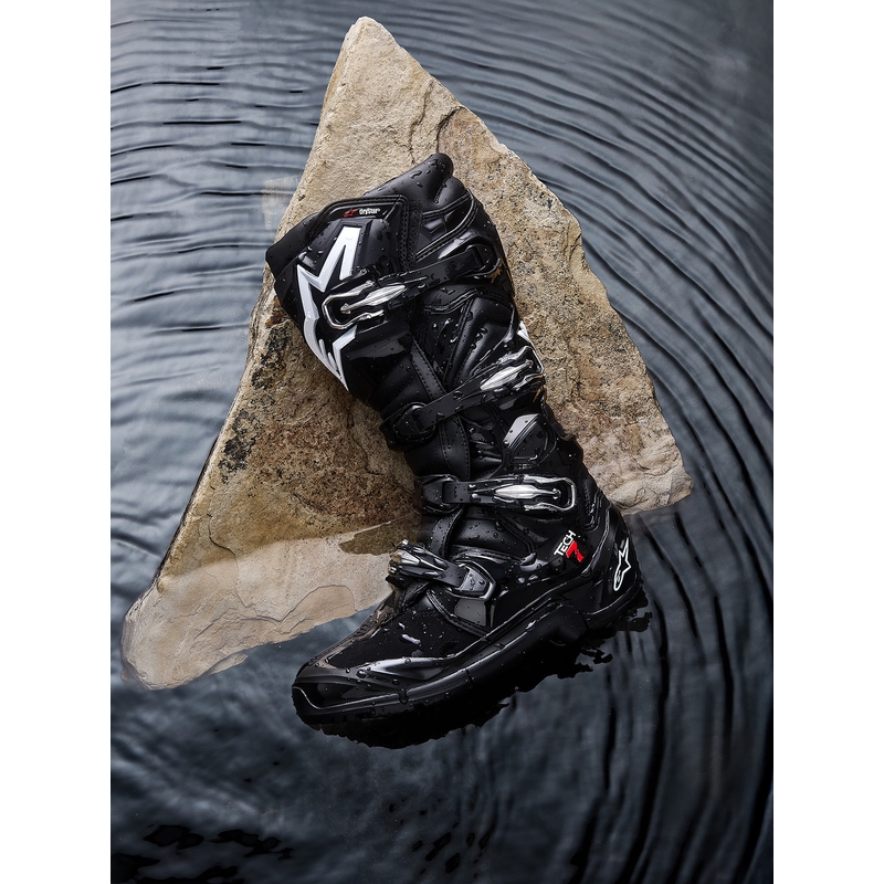 Alpinestars Tech 7 Enduro Drystar mootorrattasaapad mustad