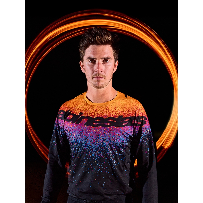 Alpinestars Supertech piiratud väljaande Black Hole motokrossisärk must