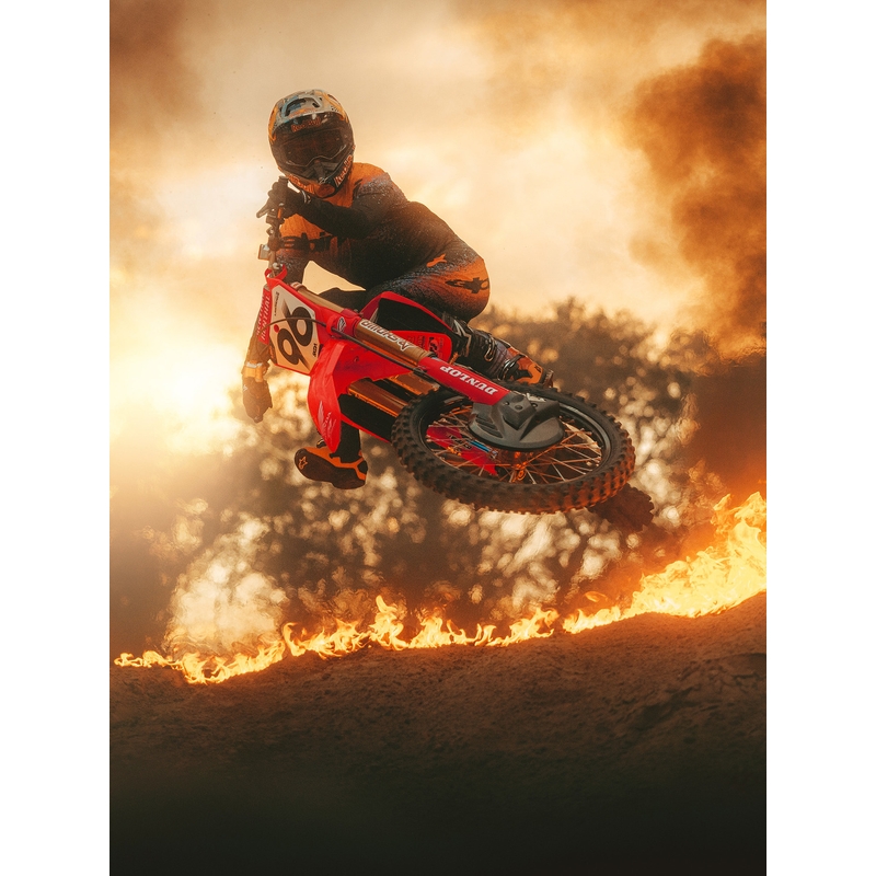 Alpinestars Supertech piiratud väljaande Black Hole motokrossisärk must