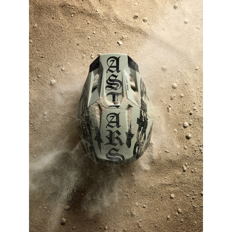 Alpinestars Supertech S-M7 limiteeritud väljaande motokrossikiiver Wolf Dust liiva-must