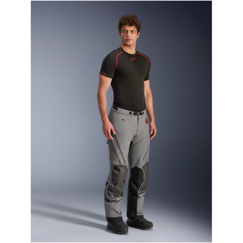 Alpinestars Nazca 3L Gore-Tex PRO lühikesed mootorrattapüksid, tumehall-mustad