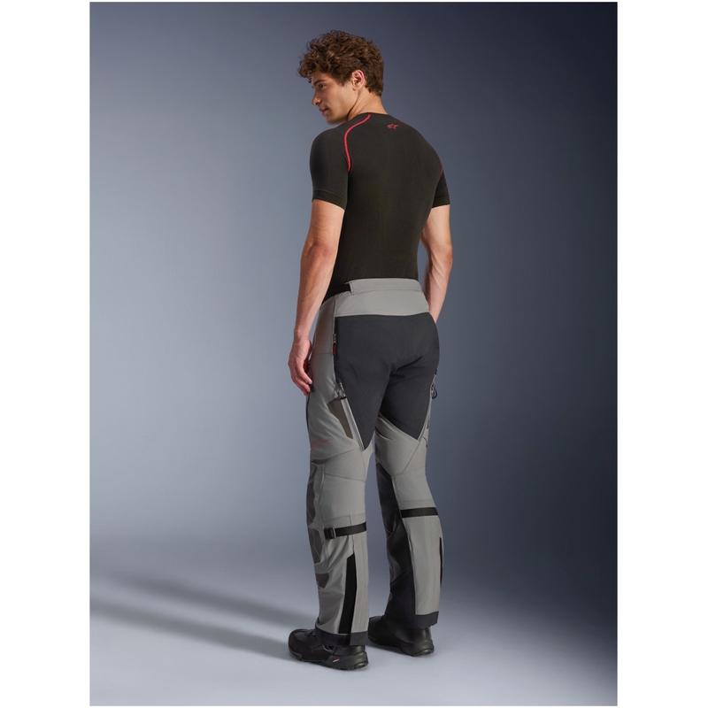 Alpinestars Nazca 3L Gore-Tex PRO lühikesed mootorrattapüksid, tumehall-mustad