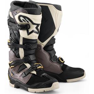 Alpinestars TECH 7 Enduro Drystar mootorrattasaapad must-tumehall-kuldne