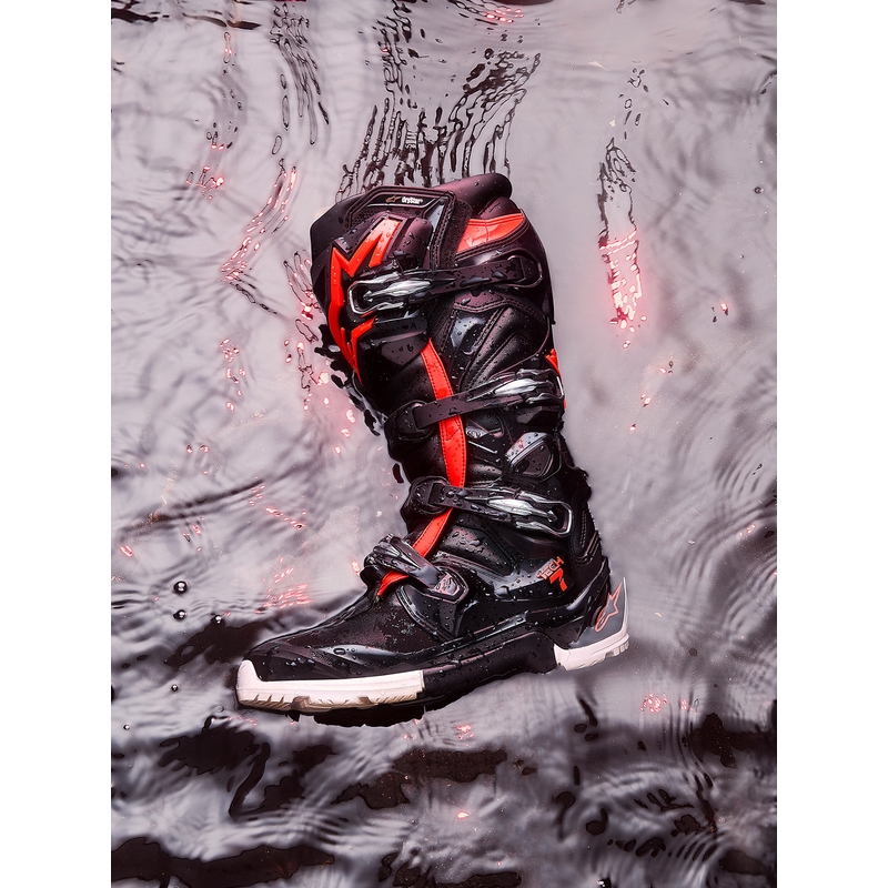 Alpinestars TECH 7 Enduro Drystar mootorrattasaapad must-fluorestseeriv punane-valge