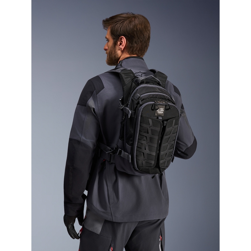 Alpinestars AT-15 mootorratta seljakott must-hall 15 l