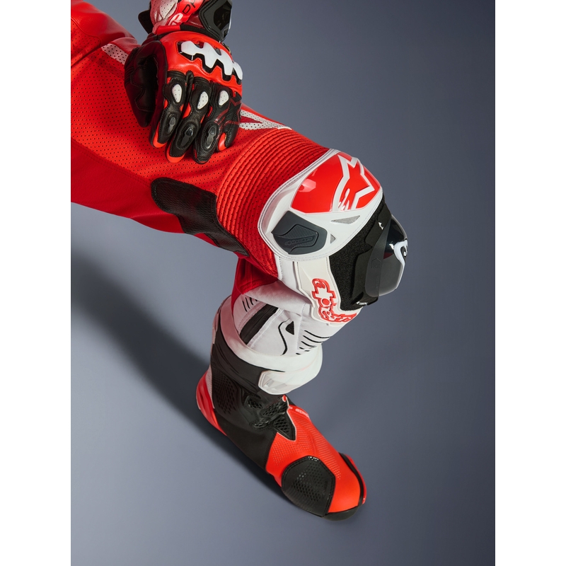 Alpinestars GP TECH V5 ühes tükis mootorratta nahkkombinesoon fluo punane-punane-valge