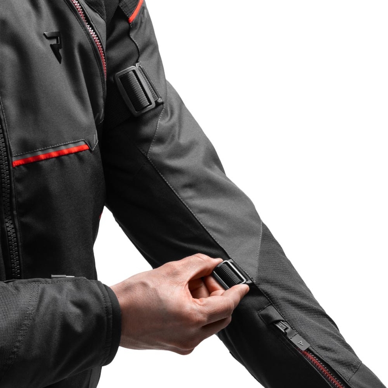 Rebelhorn Swift mootorrattajakk must-tumehall-punane