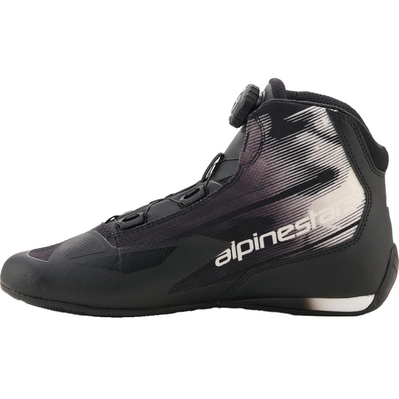 Alpinestars Celer ventileeritud mootorratta saapad must-valged
