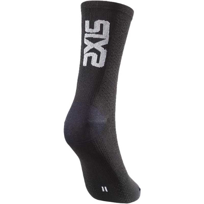 Funktsionaalsed sokid SIXS SHORT LOGO V2 mustad