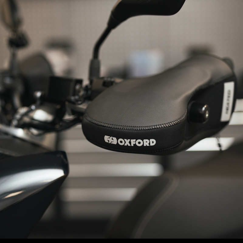 Oxford Hot Muffs soojendusega kätesoojendajad mustad